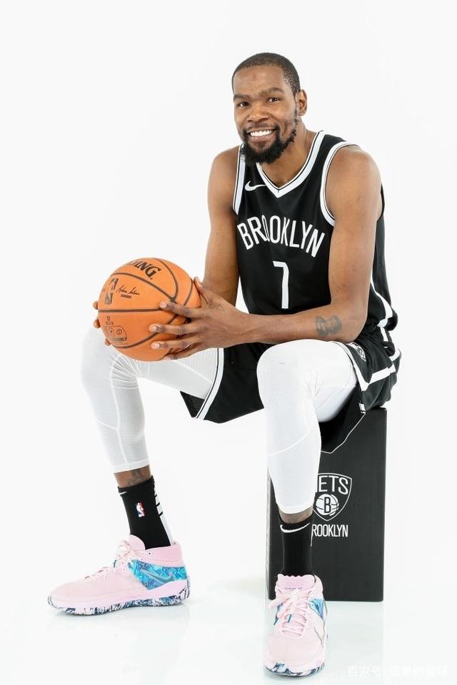 场上共攻入 场上共攻入